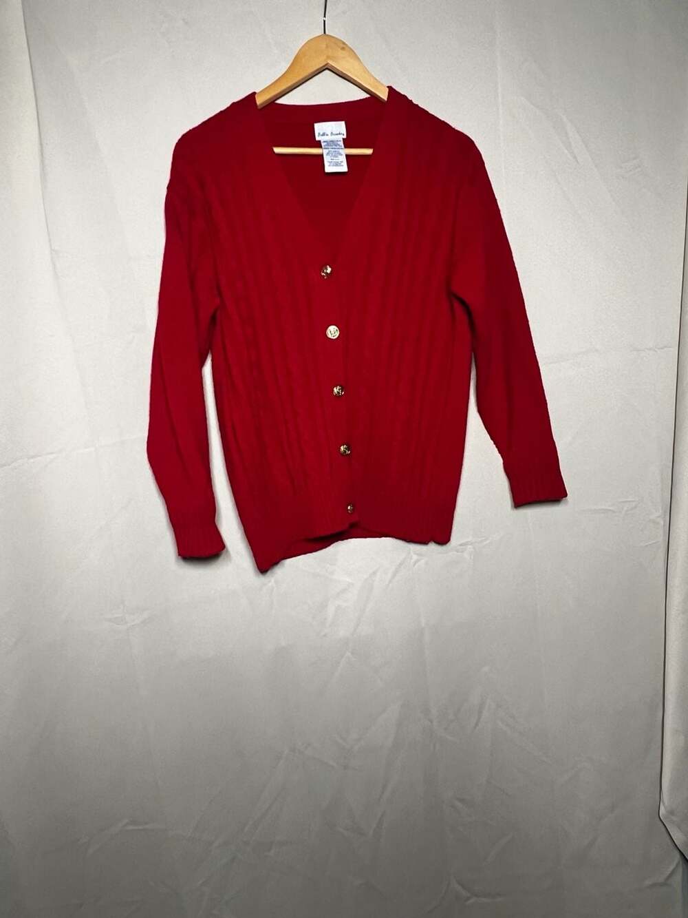 Bobbie Brooks Women’s S Red Cable Knit Cardigan Gold Crest Buttons Preppy